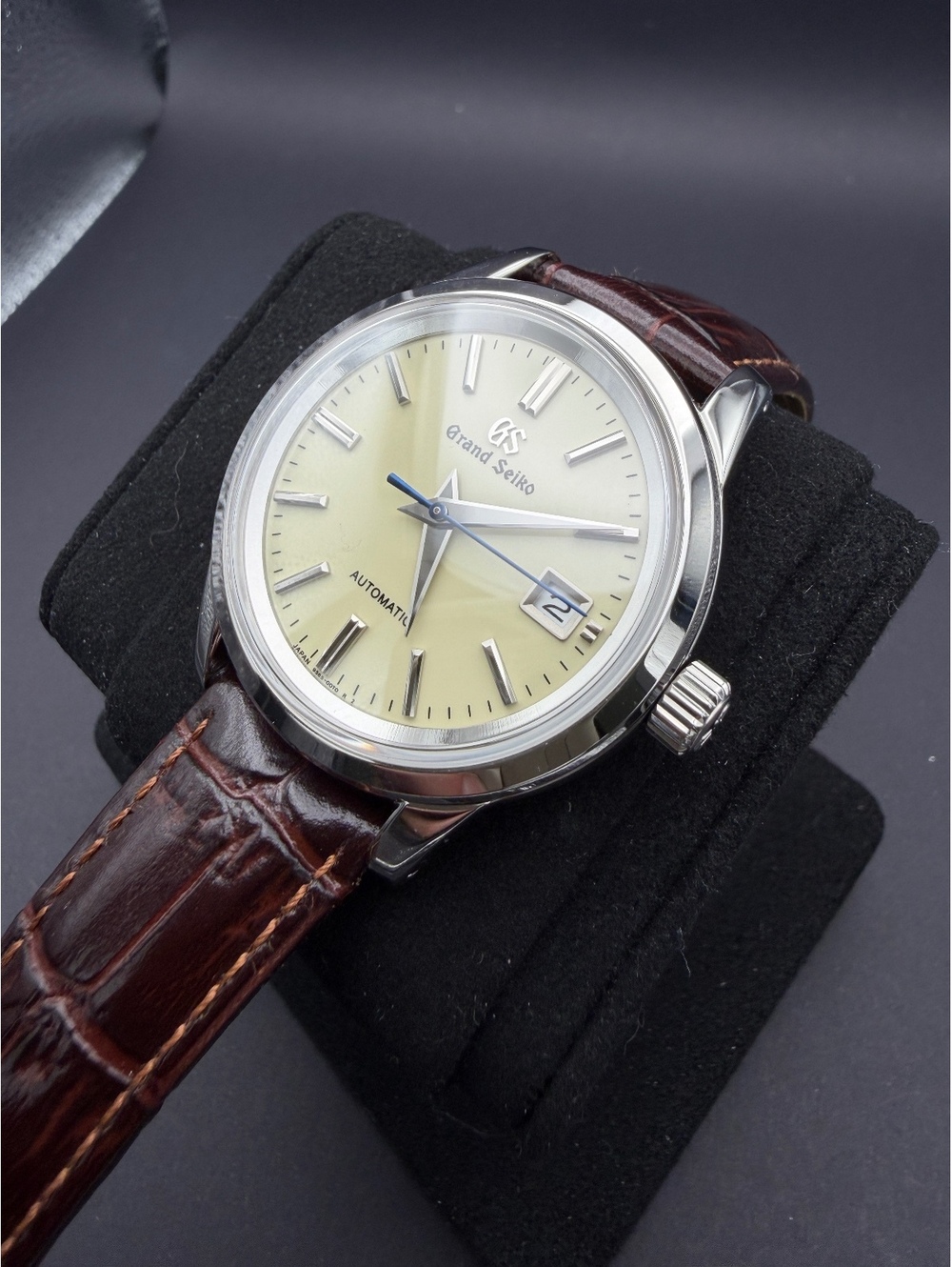 CUSTOM SEIKO ELEGANCE LEATHER EXHIBITION CREAM WATCH MOD